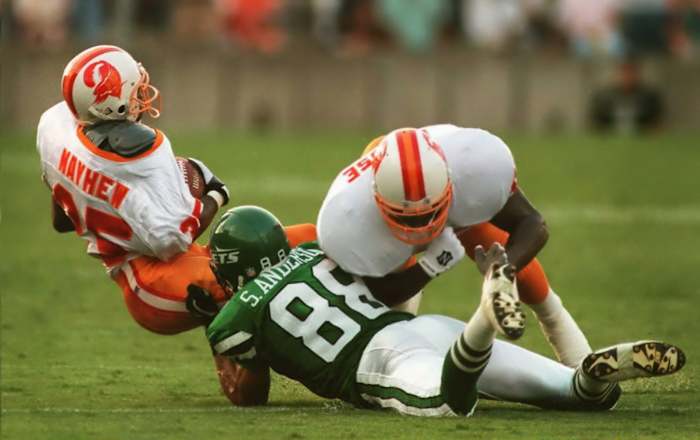 DuBose (far right) with the Bucs.
